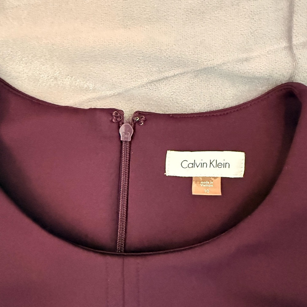 Calvin Klein Scuba Knit Fit & Flare Plum/Eggplant Colorblock Dress - Size 10 - Picture 7 of 8